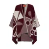 La Doublej Logo-print Cape In Eclipse Placée Burgundy