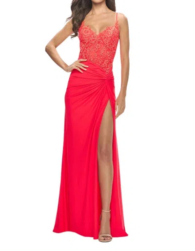 La Femme Knot Twist Detail At The Hip Prom Dress In Hot Coral In Pink