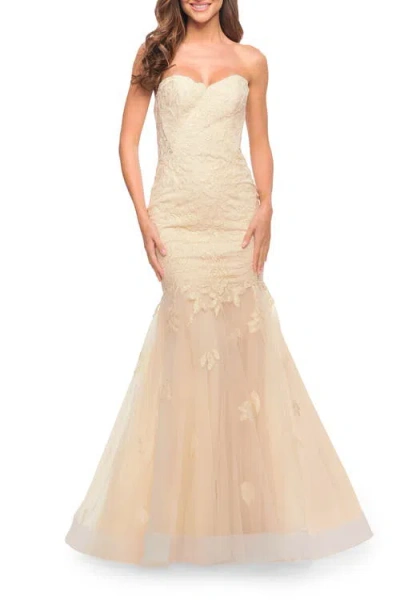 La Femme Mermaid Strapless Elegant Lace And Tulle Gown In Champagne