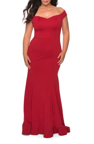 La Femme Off The Shoulder Plus Size Jersey Dress In Red