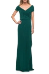 La Femme Ruched Jersey Long Gown With V-neckline In Emerald