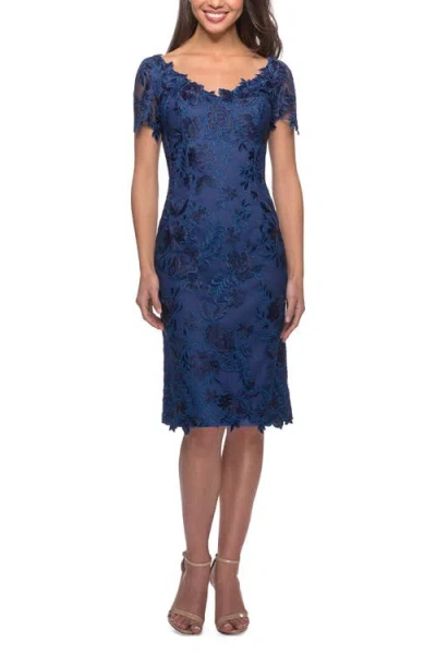 La Femme Short Sleeve Knee Length Lace Dress With V-neck In Navy