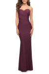 La Femme Sweetheart Strapless Gown With Side Ruching In Dark Wine