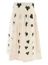 La Maison Talulah Leaf-print Pleated Skirt In Neutral