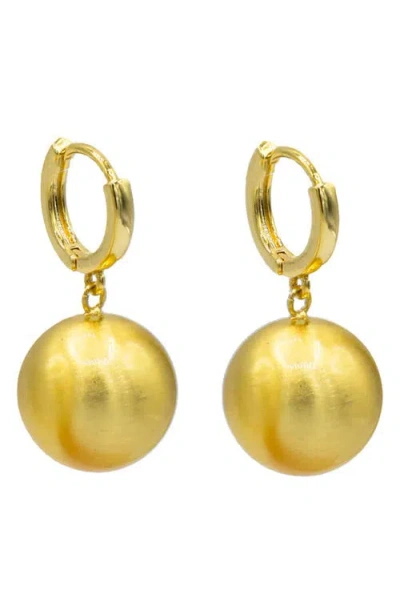 La Meno Cleopatra Drop Earrings In Gold