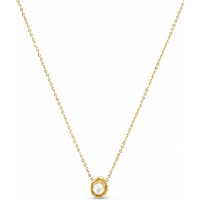 La Meno Halo Faux Pearl Pendant Necklace In Gold