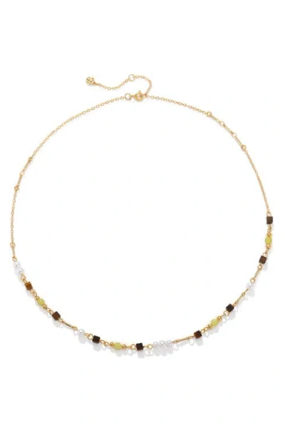 La Meno Olive Light Necklace In Gold