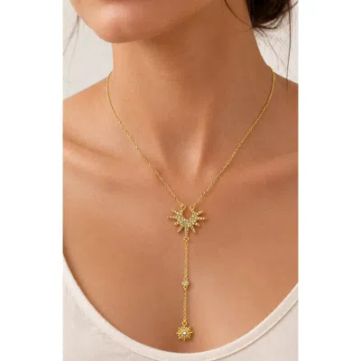 La Meno Sunburst Drop Necklace In Gold