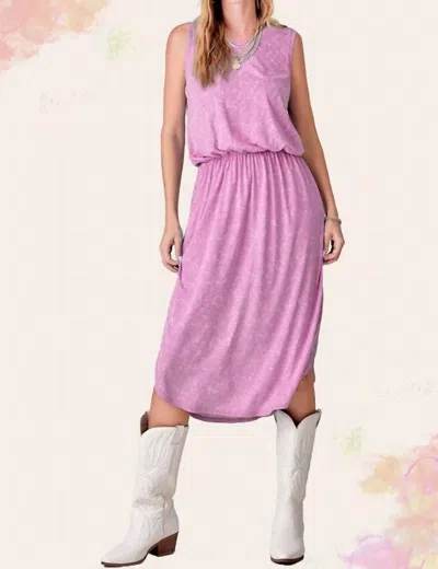 La Miel Relaxed Sleeveless Dress In Pink