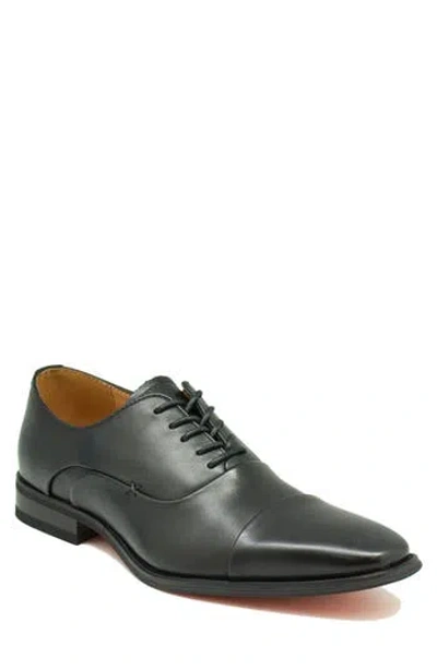 La Milano Winn Cap Toe Oxford In Black