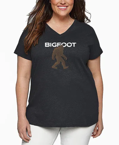 LA POP ART PLUS SIZE BIGFOOT WORD ART V-NECK T-SHIRT