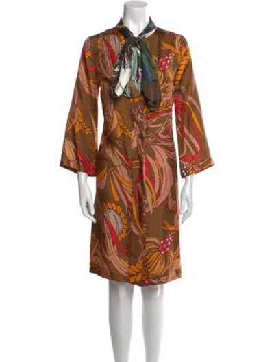 Pre-owned La Prestic Ouiston Silk Knee-length Dress In Brown