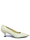 La Rose Carol Woven-design Pumps In Maiz