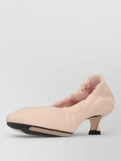 La Rose Kitten Heel Pumps Pointed Toe Lightweight Design In Neutral
