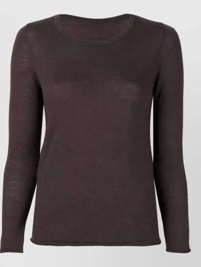 La Rose Merino Wool Fine Knit Fitted Long Sleeve Crew Neck Sweater In Brown