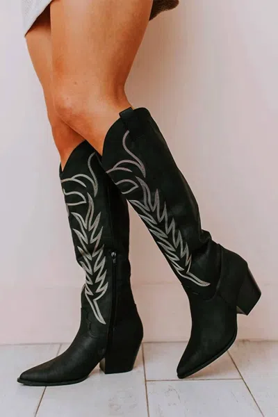 La Shoe King Walking On A Dream Boots In Black Distress In Multi