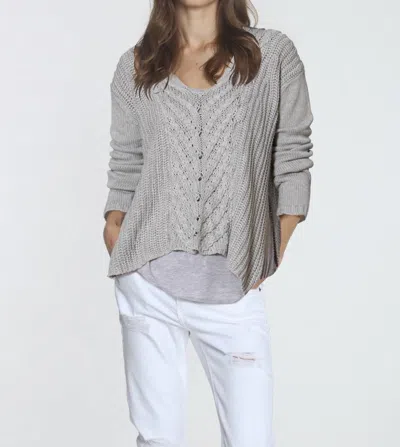 Label+thread Abigail Cable Vee Sweater In Grey In Gray