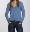 Label+thread Nellie Cozy Vee Long Sleeve Top In Blue Ecru In Blue