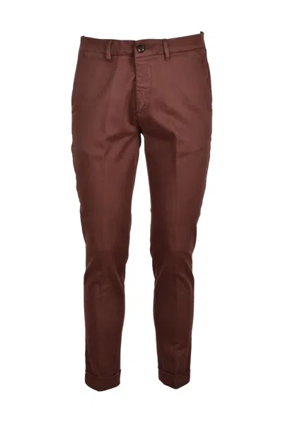 Laboratori Italiani Slim-fit Brown Trousers With Classic Design And Comfortable Stretch In Burgundy