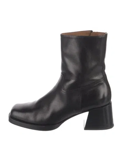 Pre-owned Labucq Leather Boots In Black