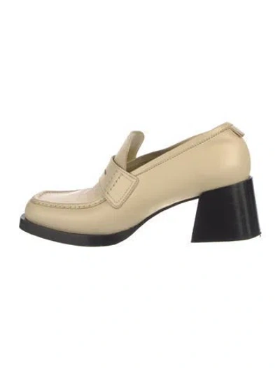 Pre-owned Labucq Leather Pumps In Neutral