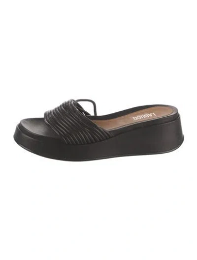 Pre-owned Labucq Leather Slides In Black