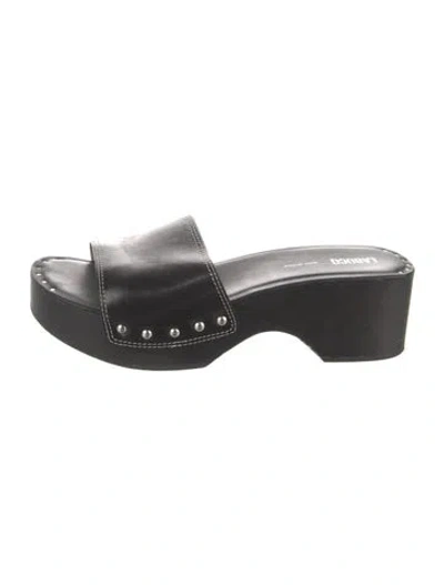 Pre-owned Labucq Leather Slides In Black