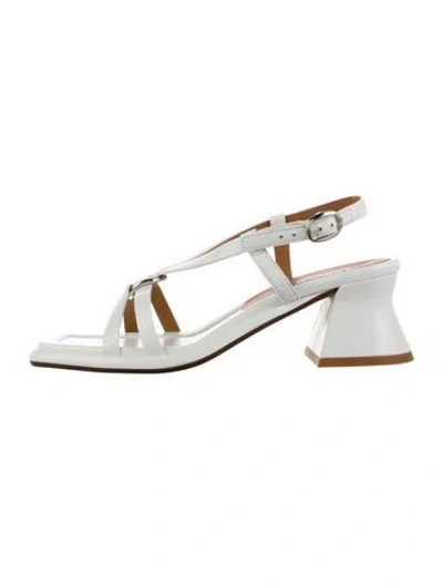 Pre-owned Labucq Leather T-strap Sandals In White