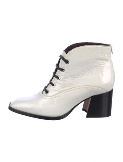 Pre-owned Labucq Patent Leather Lace-up Boots In White
