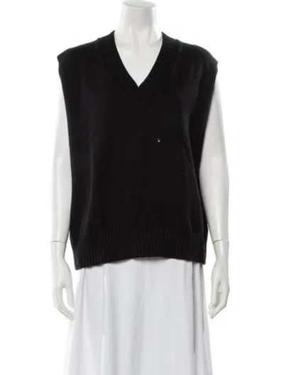 Pre-owned L'academie V-neck Sleeveless Top In Black