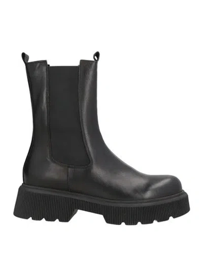 Lace-up Woman Ankle Boots Black Size 11 Calfskin