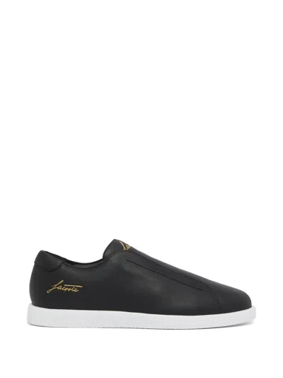 Lacoste Linecourt Sneakers In Black