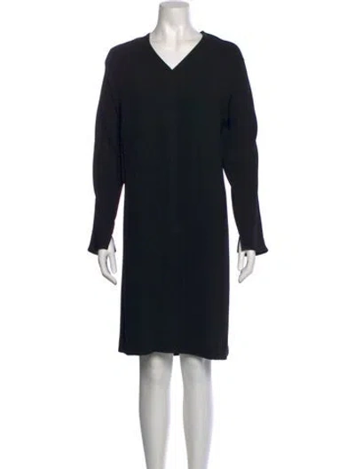 Pre-owned Lafayette 148 V-neck Knee-length Dress In Black