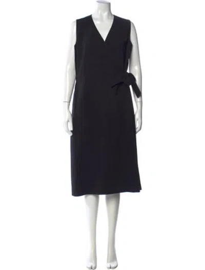 Pre-owned Lafayette 148 V-neck Knee-length Dress In Black
