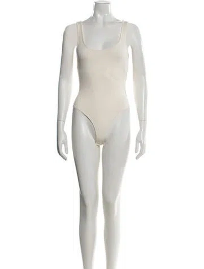 Pre-owned L'agence Scoop Neck Sleeveless Bodysuit In Neutrals