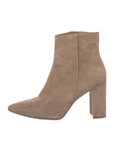 Pre-owned L'agence Suede Boots In Neutral