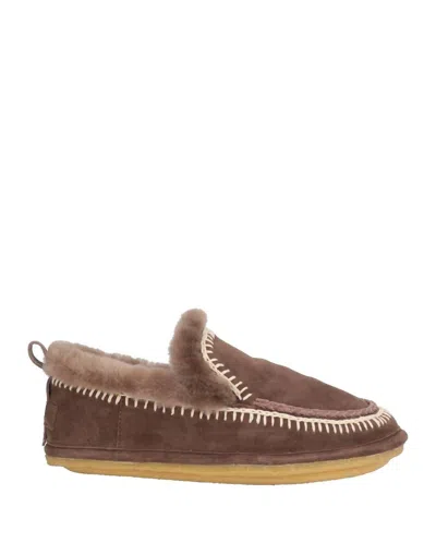 Laidback London Women's Jude Slippers In Chocolate Suede In Black