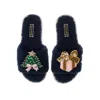 Laines London Women's Blue Teddy Towelling Slipper Sliders With Christmas Tree & Gift Brooches - Navy In Blue