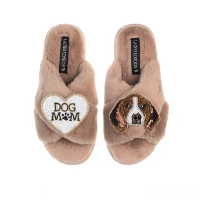 Laines London Women's Brown Classic Laines Slippers With Beagle & Dog Mum / Mom Brooches - Toffee
