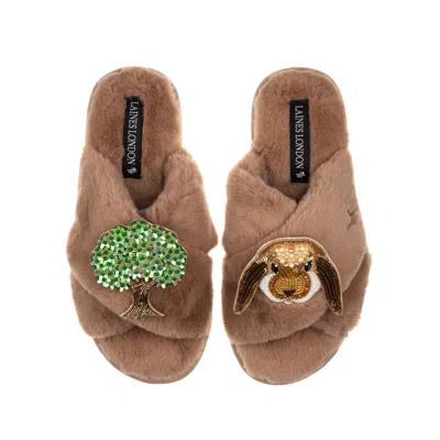 Laines London Women's Brown Classic Laines Slippers With Bunny & Oak Tree Brooches - Toffee