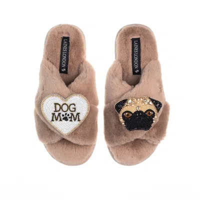 Laines London Women's Brown Classic Laines Slippers With Franki Pug & Dog Mum / Mom Brooches - Toffee