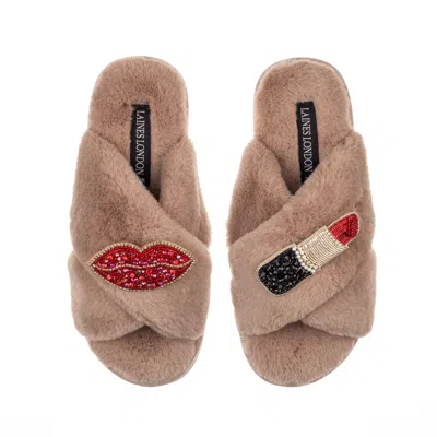 Laines London Women's Brown Classic Laines Slippers With Red & Gold Pucker Up Brooches - Toffee