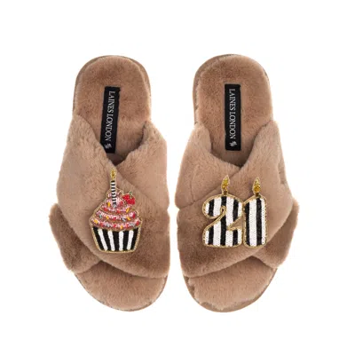 Laines London Women's Brown Classic Laines Slippers With Stripe 21st Birthday & Cake Brooches - Toffee
