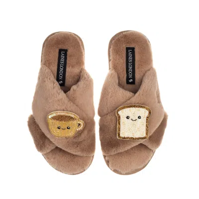 Laines London Women's Brown Classic Slippers With Laines Loveables Tea & Toast Brooches - Toffee