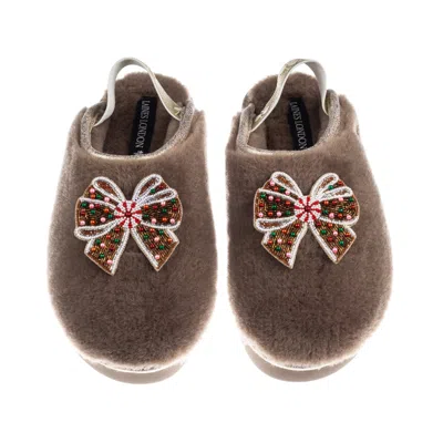 Laines London Women's Brown / Gold / Neutrals Flatform Cloud Slippers With Christmas Gingerbread Bows Brooches - M