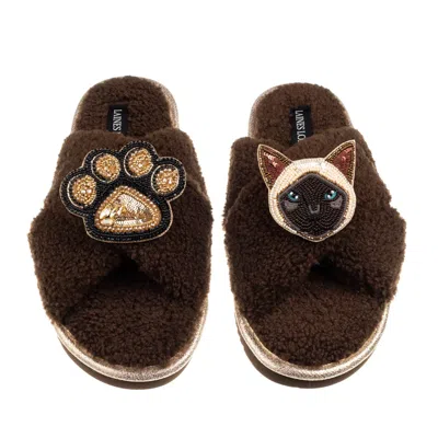 Laines London Women's Brown / Neutrals Boucle Slippers With Paw & Siamese Cat Brooches - Chocolate