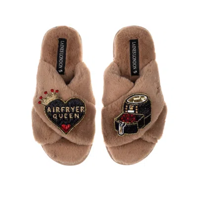 Laines London Women's Brown / Neutrals Classic Laines X Juliet Sears Slippers With Airfryer Queen Brooches - Toffe