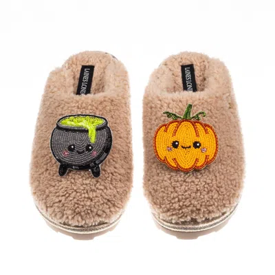 Laines London Women's Brown / Neutrals Closed Toe Slippers With Limited Edition Laines Lovables Pumpkin & Cauldron