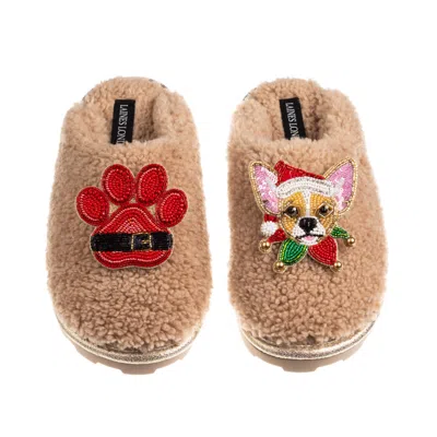 Laines London Women's Brown / Neutrals Teddy Closed Toe Slippers With Christmas Chihuahua & Paw Brooches - Toffee