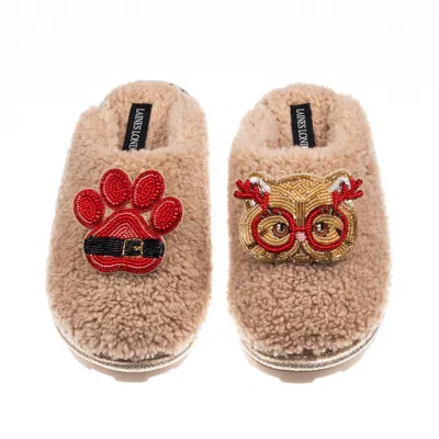 Laines London Women's Brown / Neutrals Teddy Closed Toe Slippers With Christmas Golden British Shorthair Cat & Paw